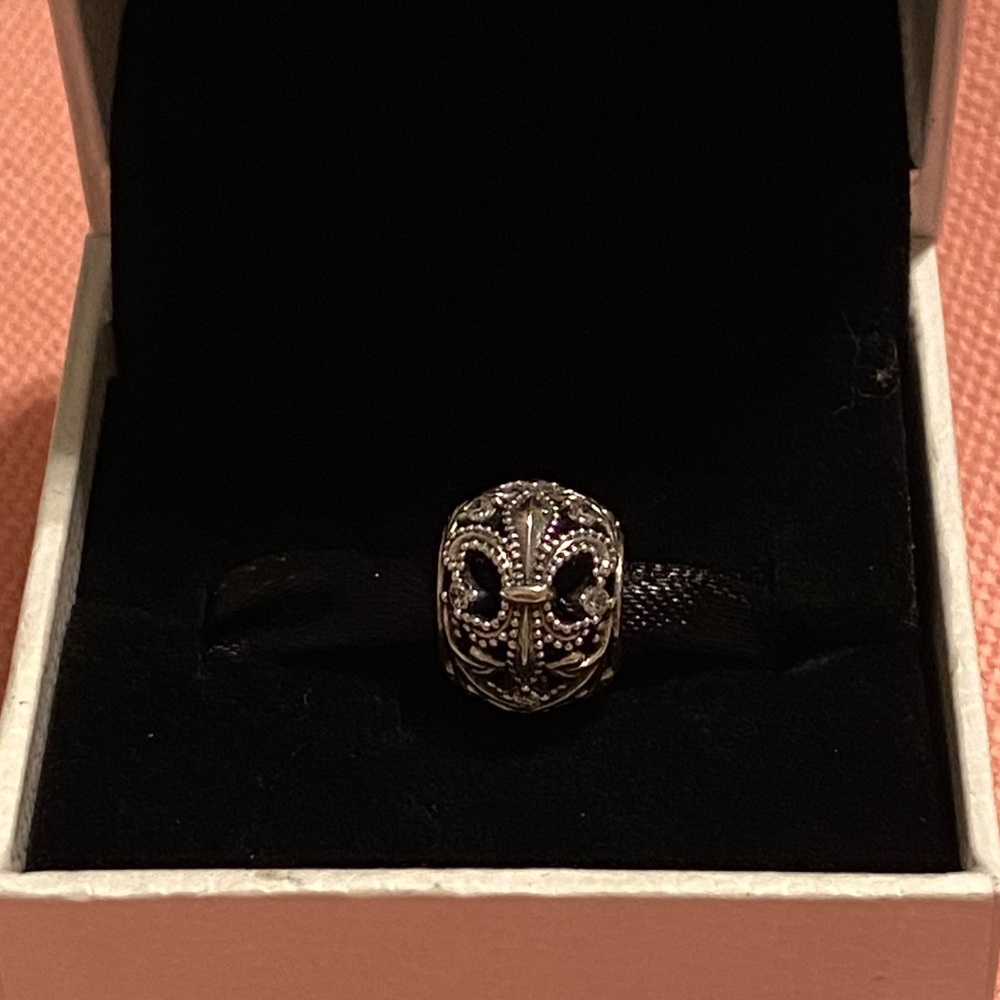 Fleur De Lis Charm with 12 CZ